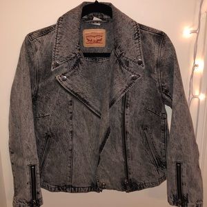 Vintage Levi’s jean jacket